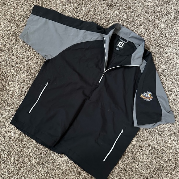 FootJoy Golf 3 Piece DryJoy Rain Jacket/ Pants and
Shirt Set - Picture 12 of 14